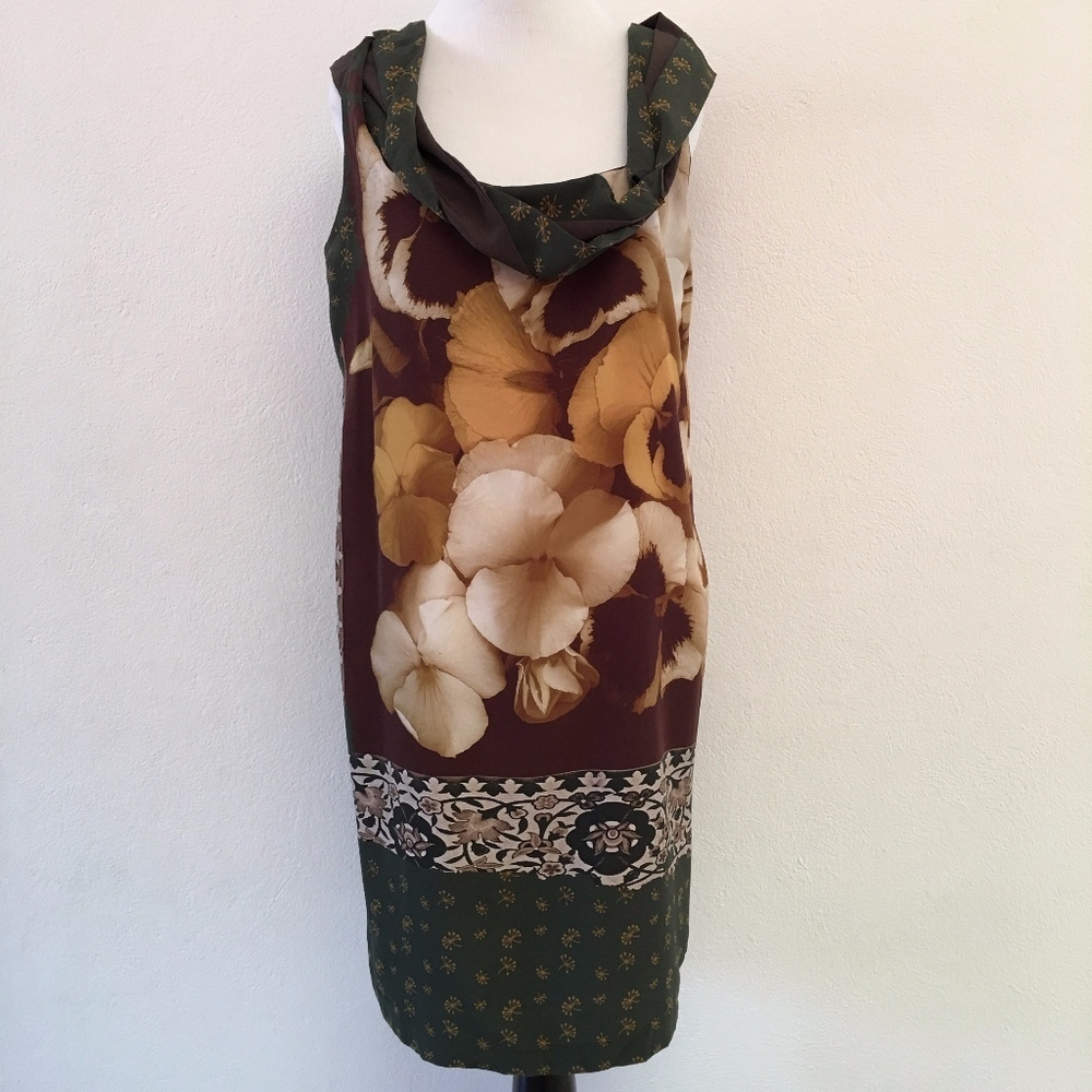 Fuzzi Floral Shift Dress Size 44 / M / 10 US Green